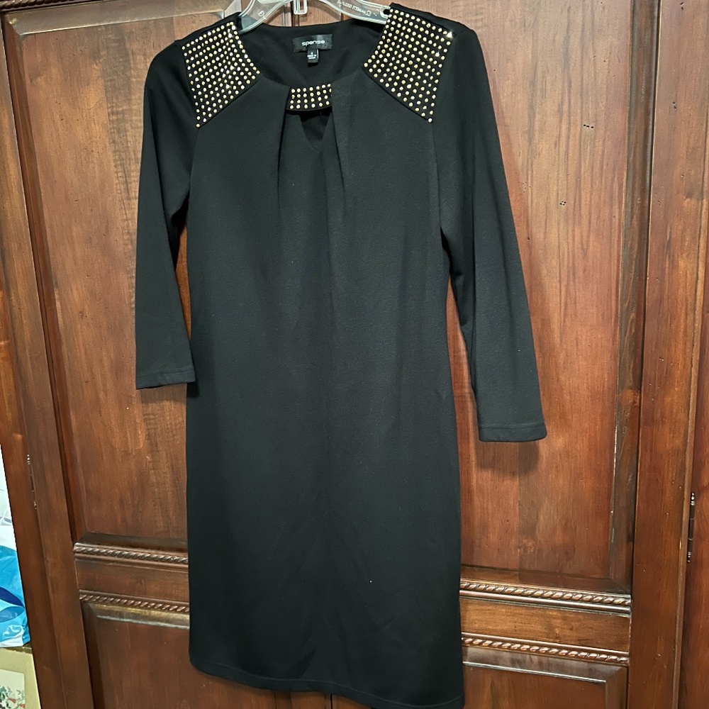 Spense Dress Knee length 3/4 Sleeved Dress
